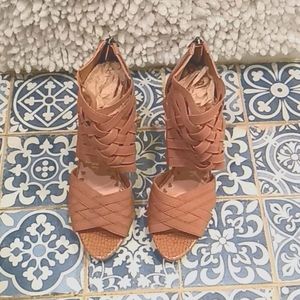 Ladies platform sandles